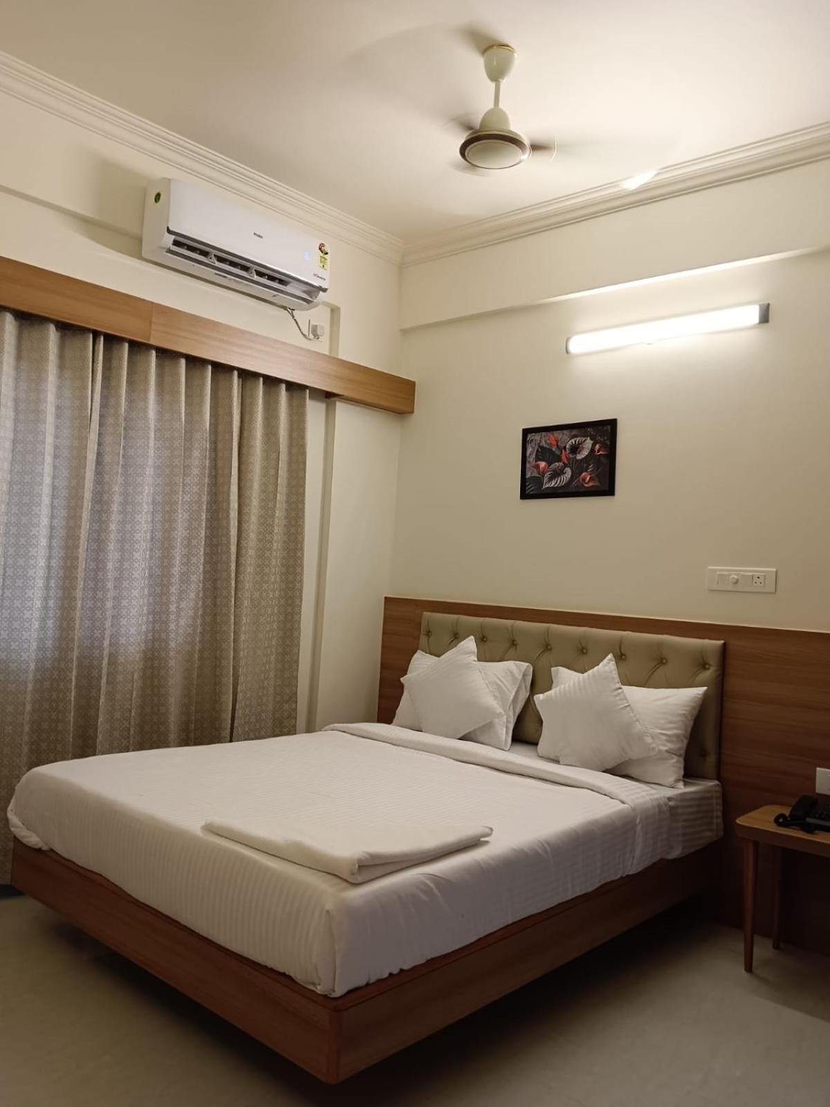 Krishna Inn Bengaluru Kültér fotó